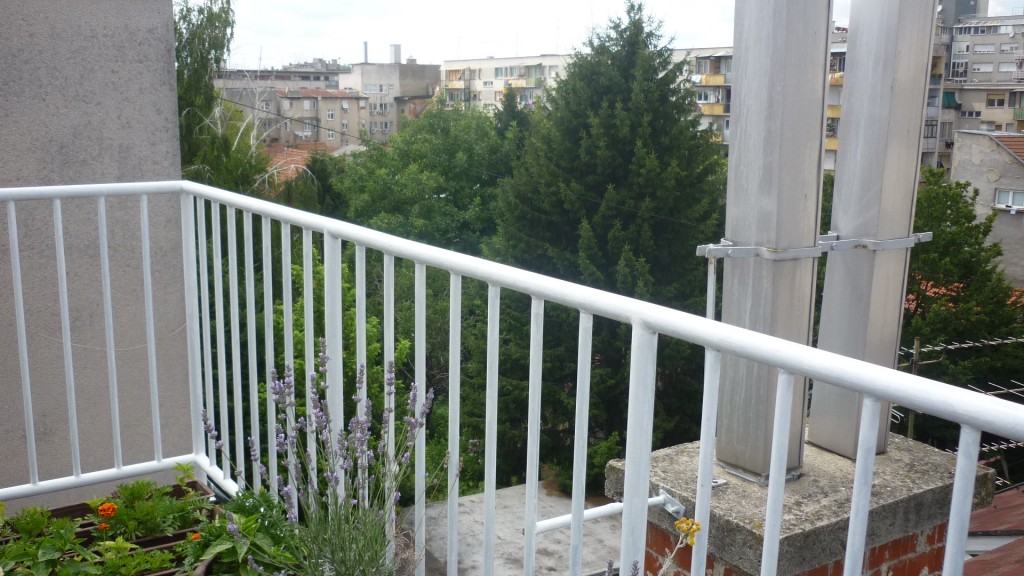 Moderna jednostavna balkonska ograda - Maksimir